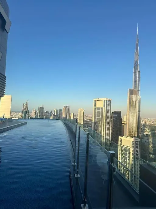 Paramount Tower -Rooftop Infinty/Burj Khalifa View Dubai Daire